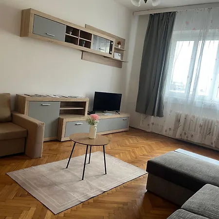 Sunset-free Parking * Γκιόρ