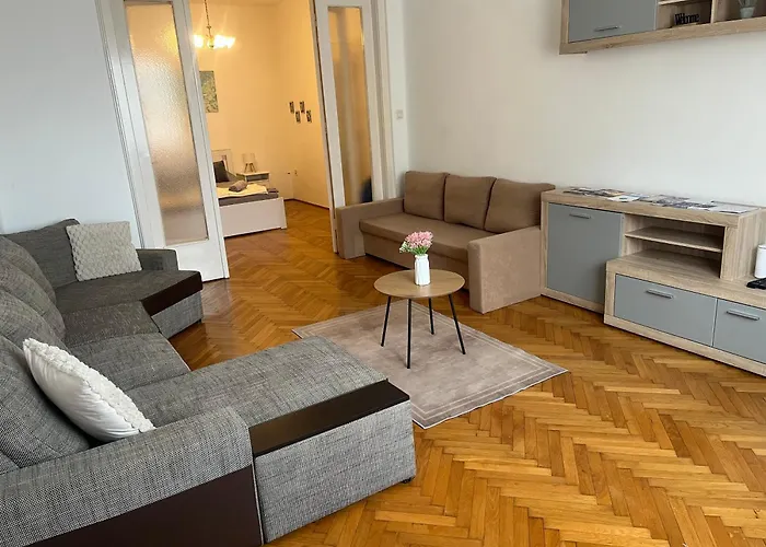 Sunset-free Parking Διαμέρισμα